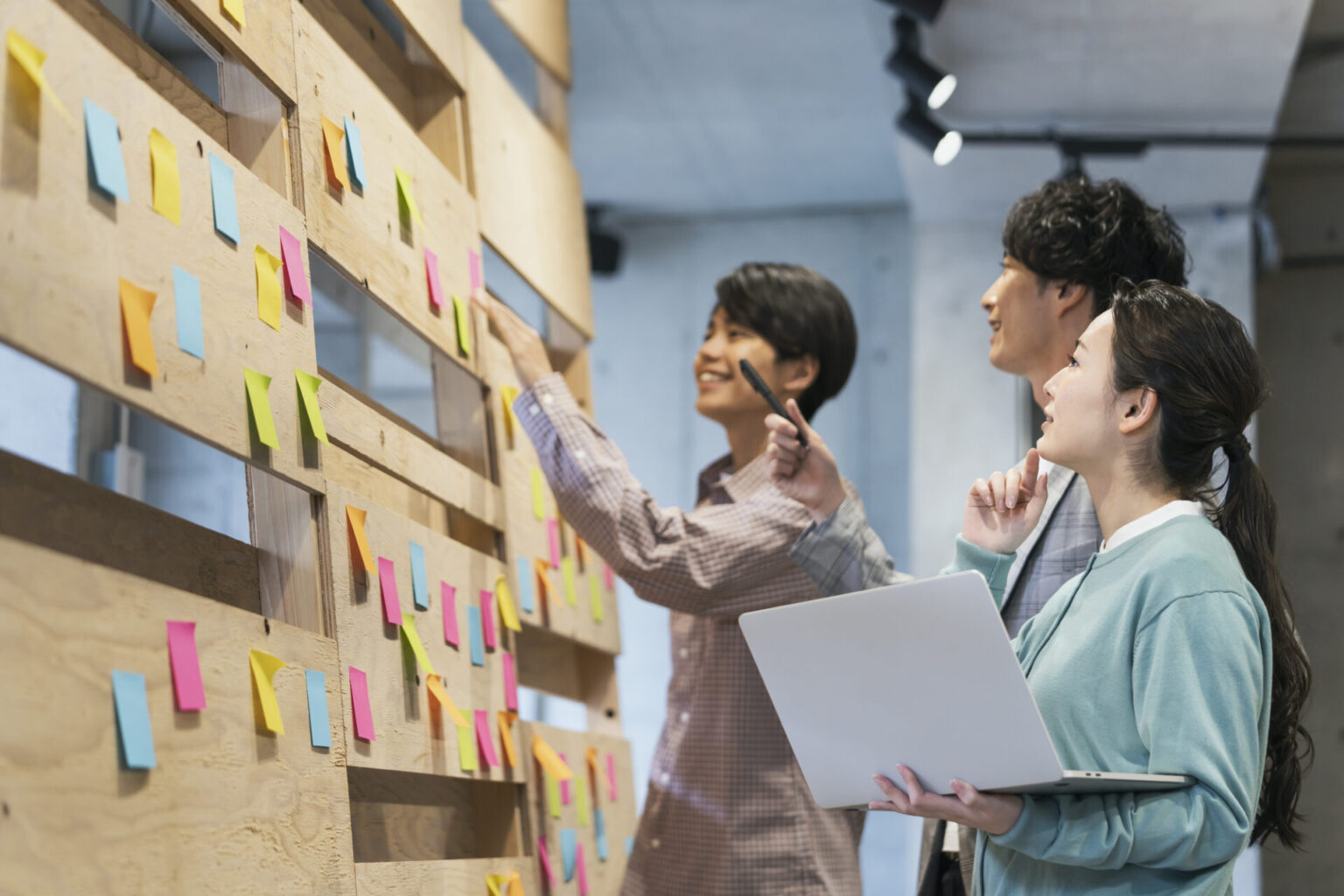 起業に伴うホームページサービスの選び方